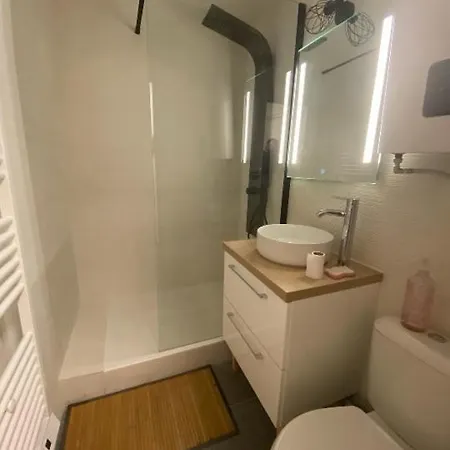 Studio A La Faviere 500 M De La דירה